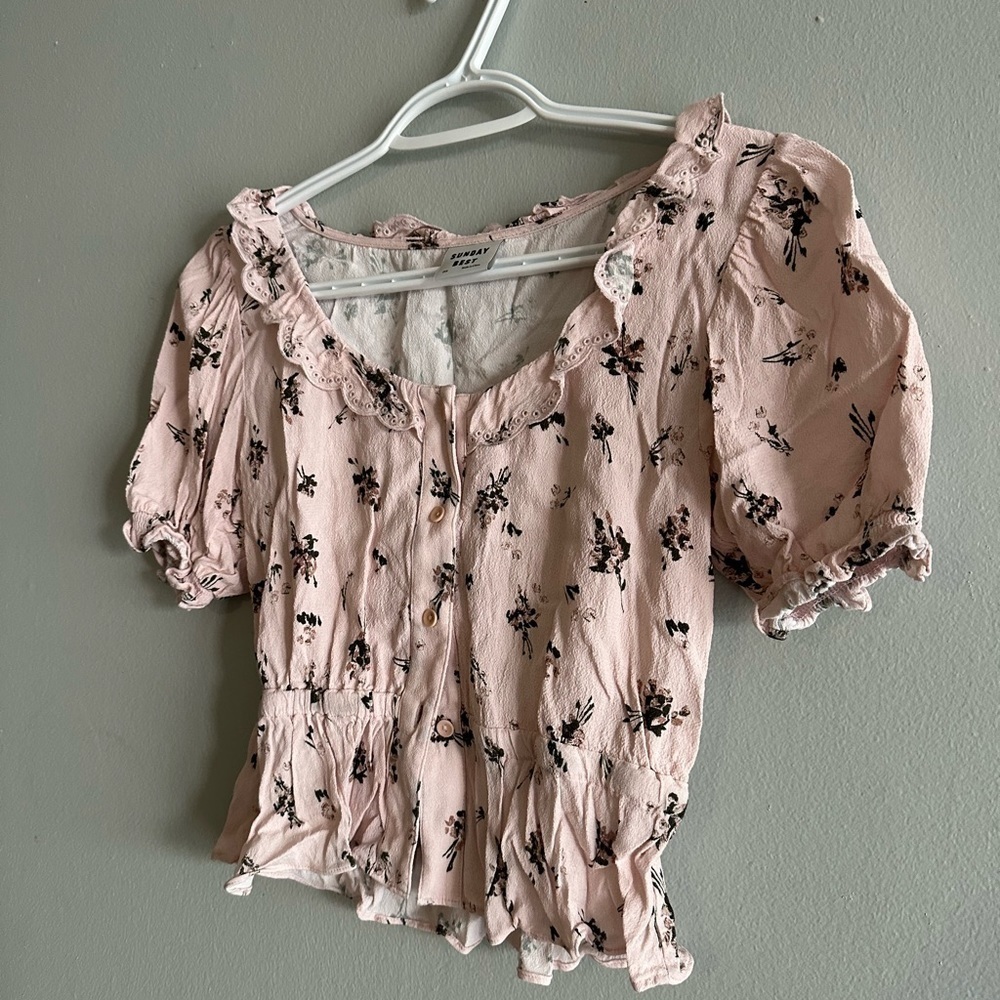 🍋 Aritzia Sunday Best Marisole floral top lace and ruffles size Xxs - Picture 9 of 16